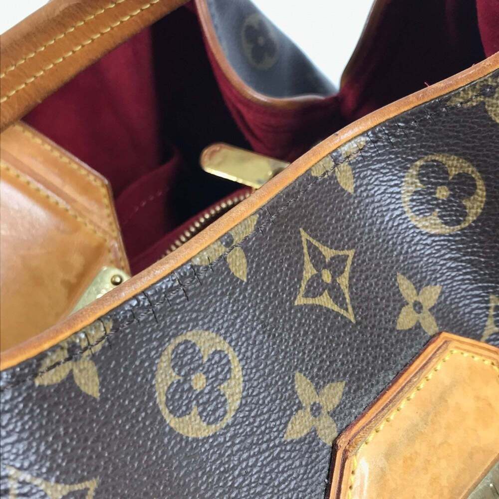 LOUIS VUITTON Brown Monogram Canvas Shoulder Bag - Picture 14 of 16
